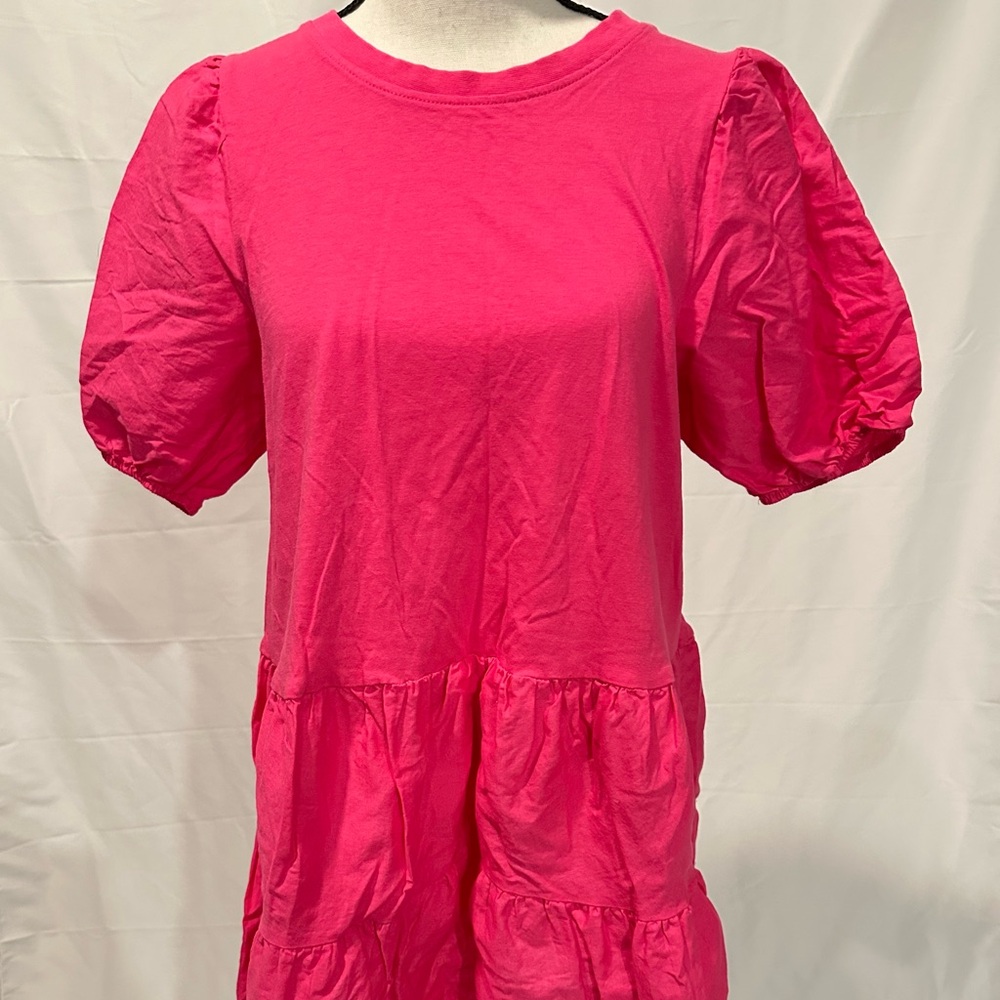 Pink mini dress with puffy sleeves #pinkdress
